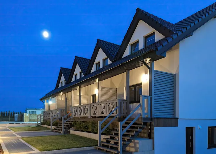 Seaside Escape Pet Friendly Apartments Mielenko By Noclegi Renters