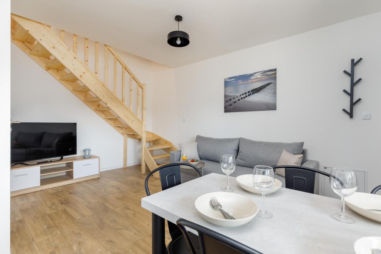 Seaside Escape Pet Friendly By Renters Apartment