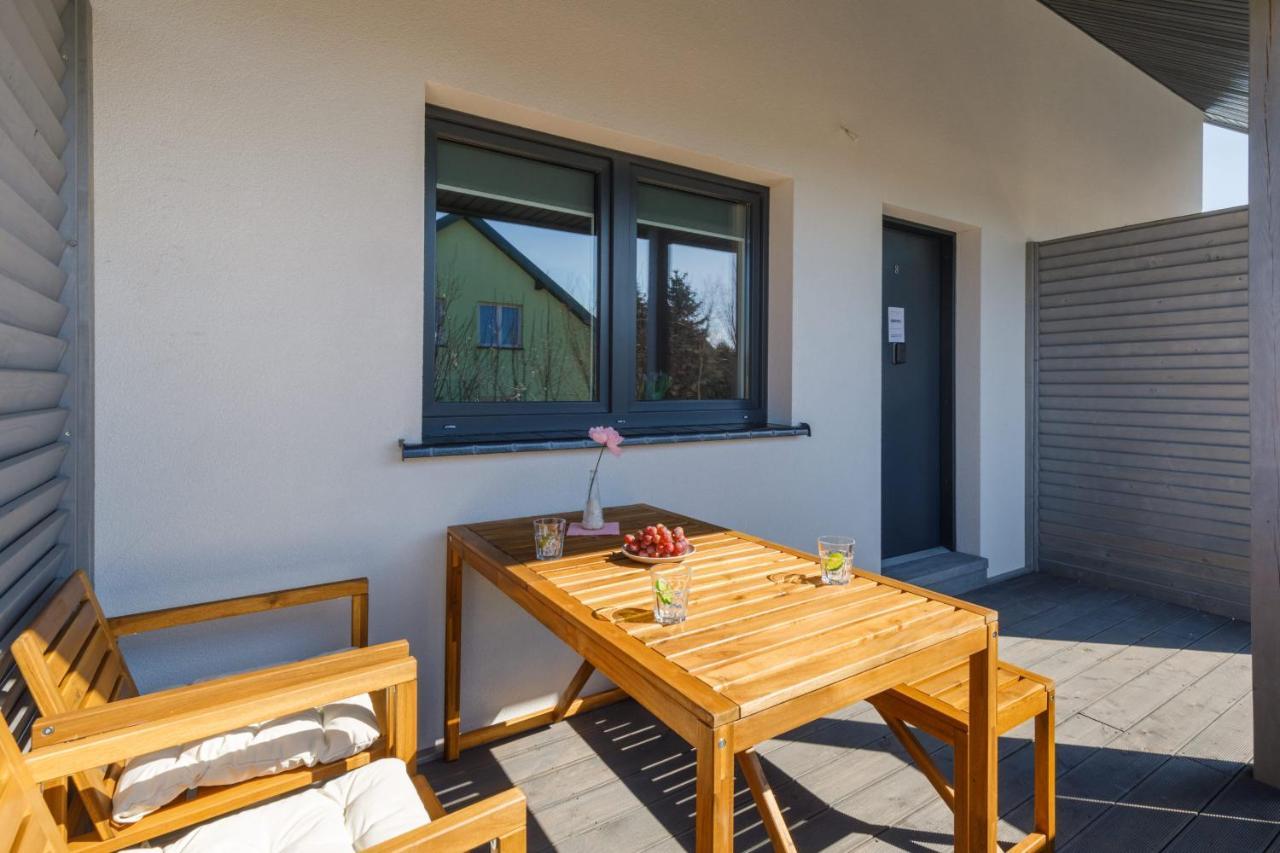 Apartment Seaside Escape Pet Friendly By Renters