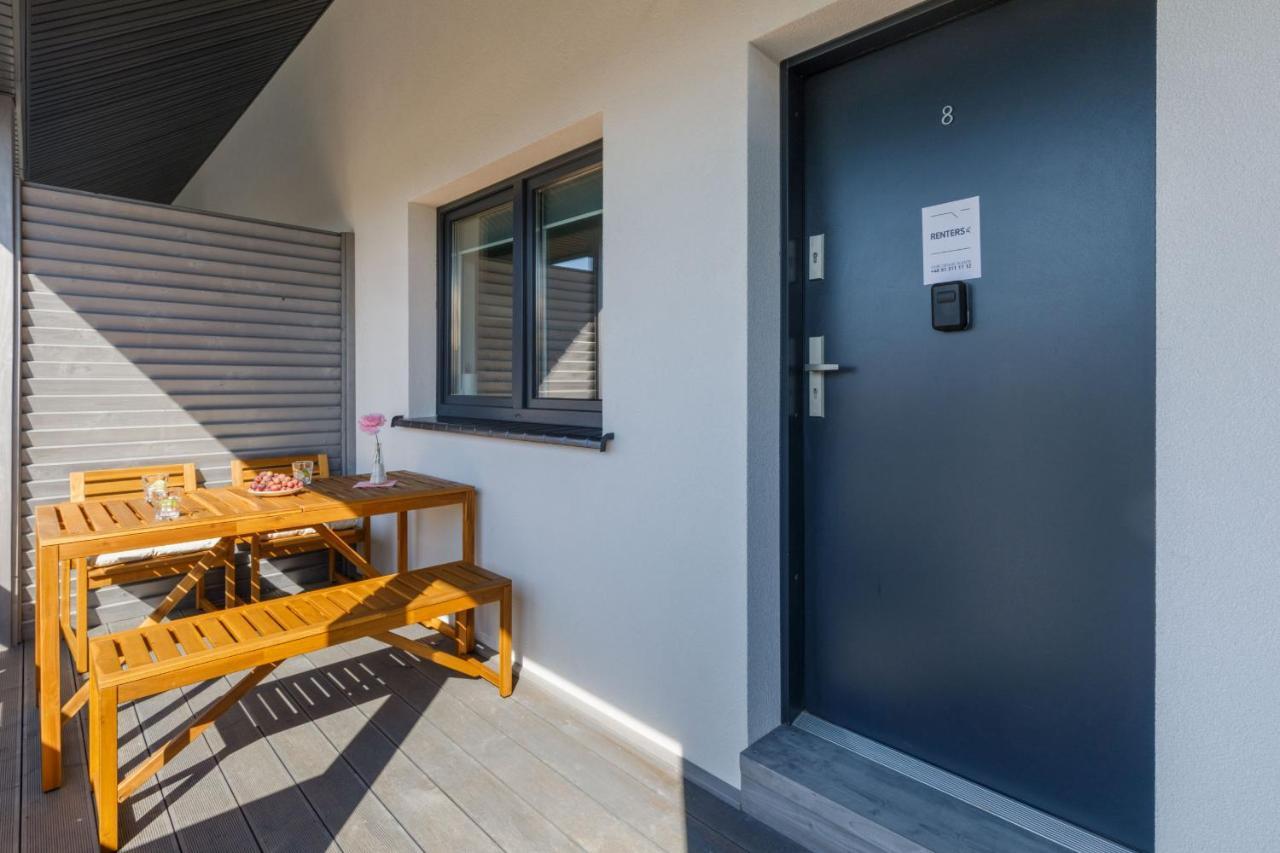 Apartment Seaside Escape Pet Friendly By Renters Mielenko