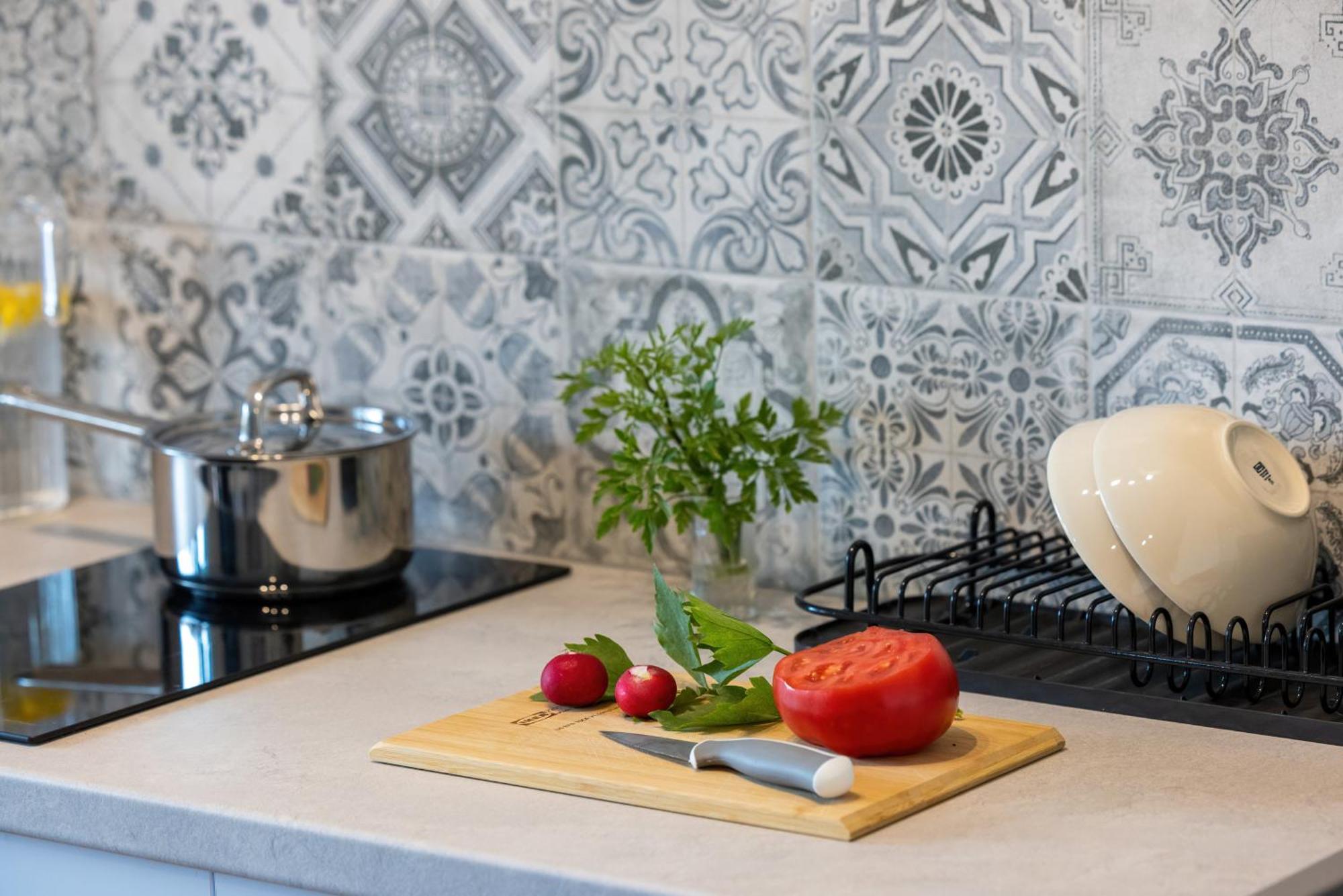 Apartment Seaside Escape Pet Friendly By Renters